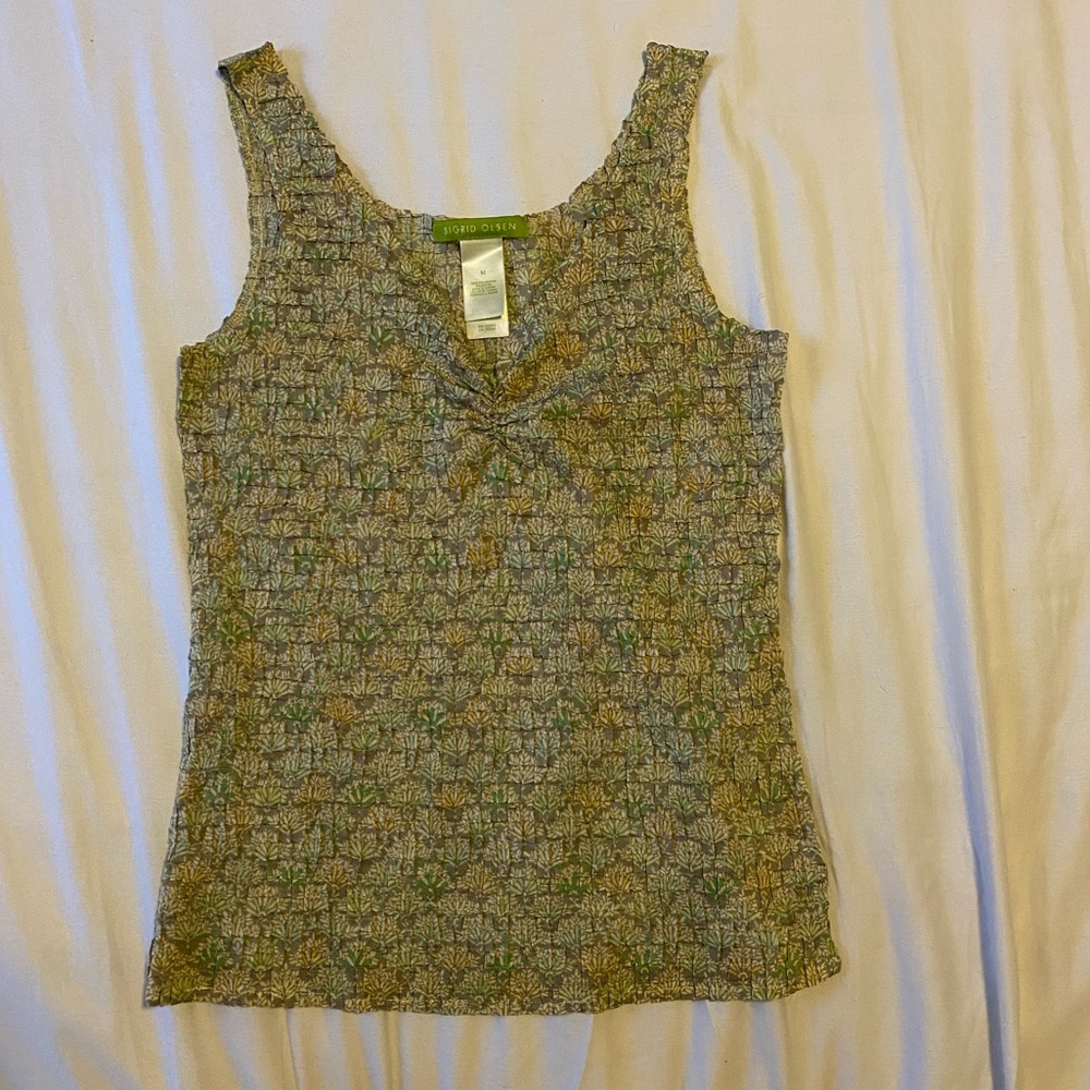 Green retro vintage Sigrid Olsen tank top in medium